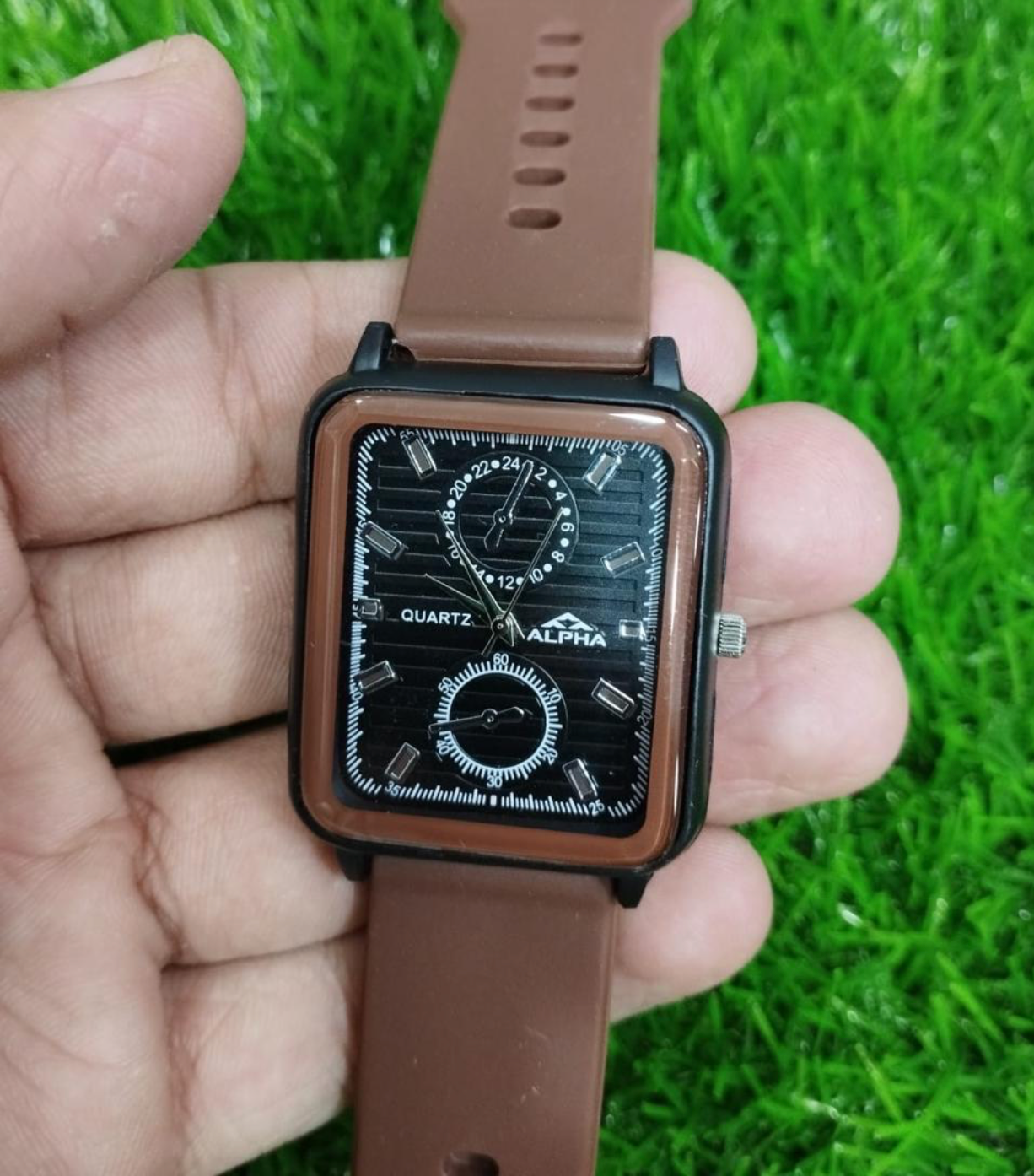 Alpha Unisex Wrist Watch – Classic & Stylish Design For Men & Women | Vintage Inspired Alpha Watch Without Box