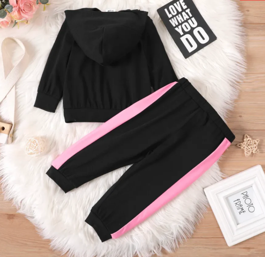 Girls Tracksuit 'MAMAS MINI ME TRACKSUIT' | Cute Matching Sweatshirt & Pants Set for Kids