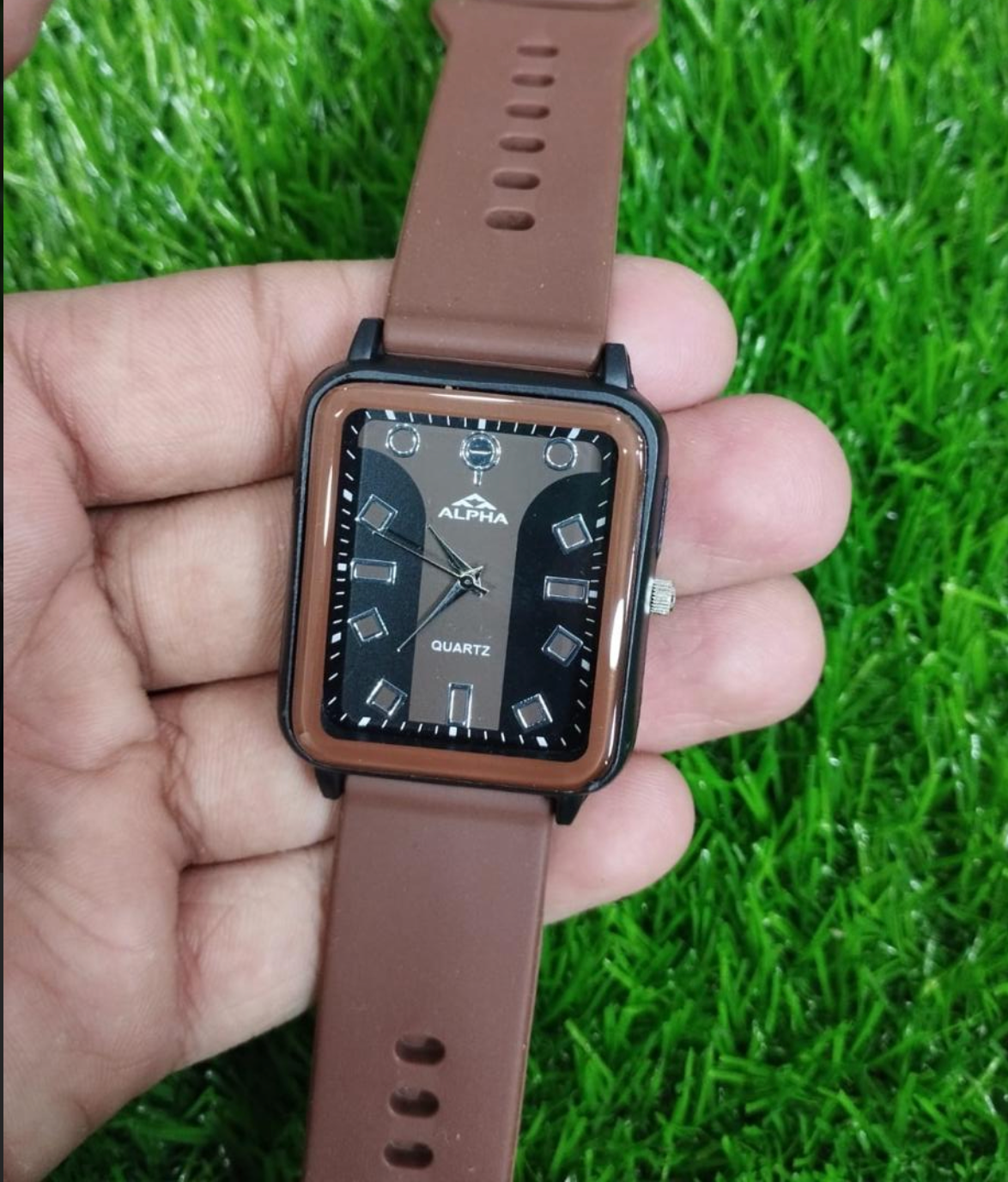 Alpha Wrist Watch – Classic & Stylish Design For Men & Women | Vintage Inspired Alpha Watch Without Box