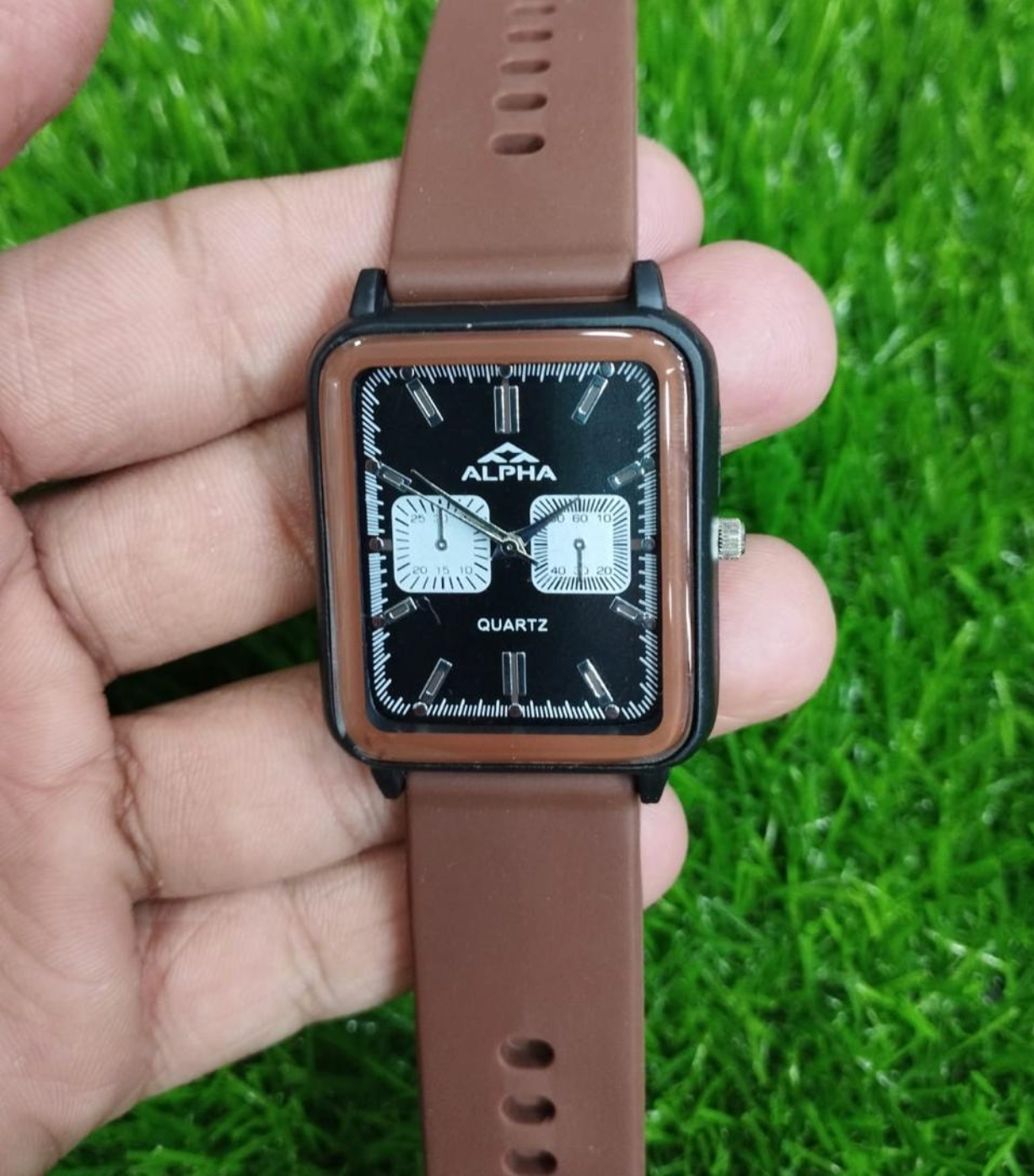 Alpha Unisex Wrist Watch – Classic & Stylish Design For Men & Women | Vintage Inspired Alpha Watch Without Box