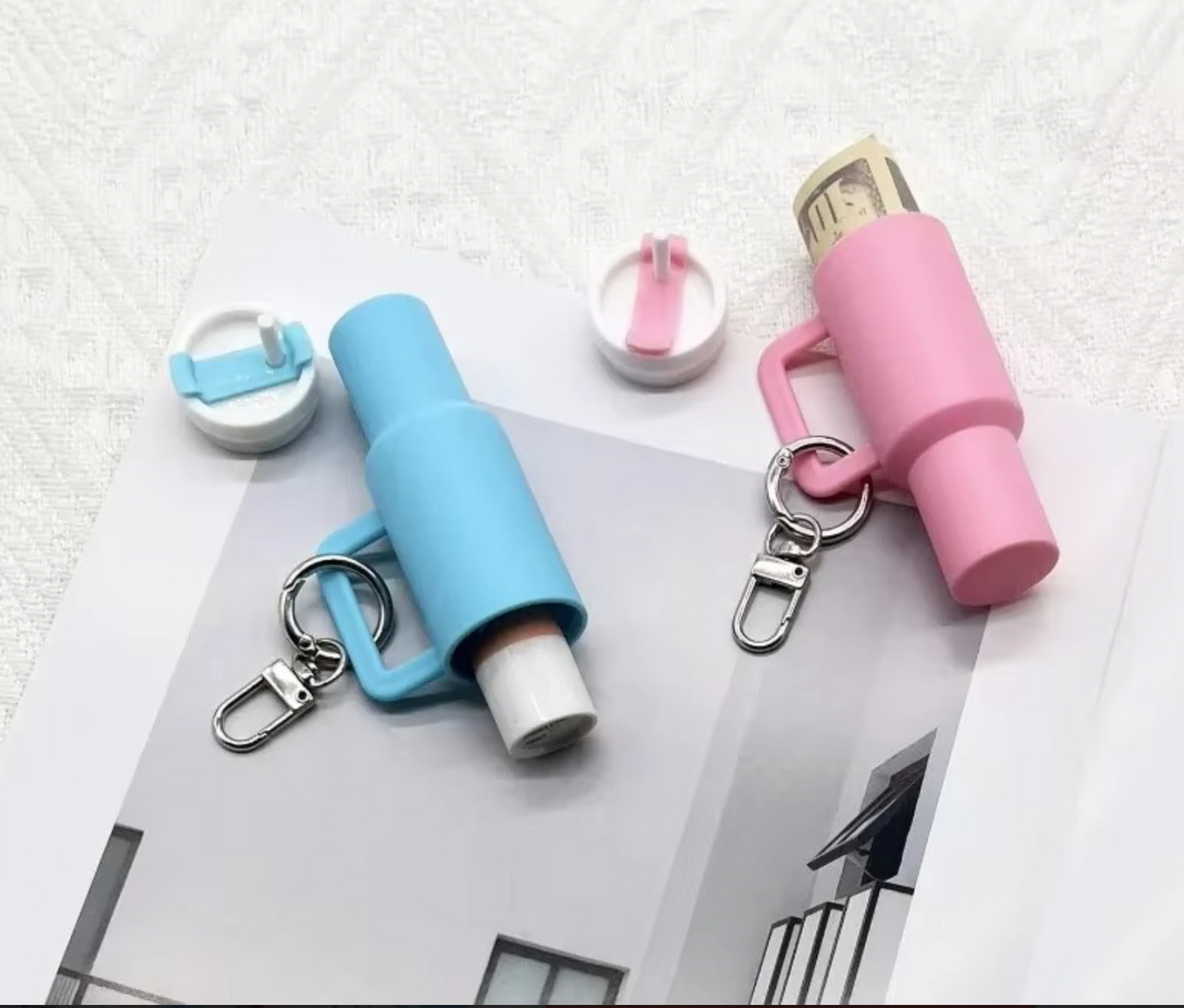 Mini Stanley Tumbler Keychain – Cute Portable Stanley Cup Charm for Handbags, Backpacks & Car Keys – Trendy Mini Stanley Cup Accessory – Random Color Gift Idea