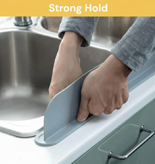 Silicone Sink Splash Guard – Durable, Flexible, Comfortable Design for Water Splash Protection (Random Colors)