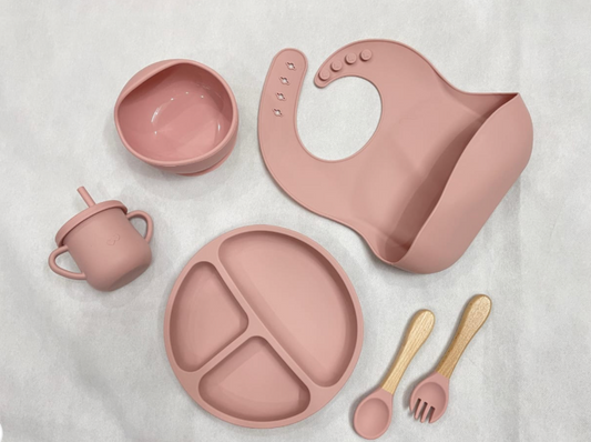 Premium Silicone Baby Feeding Set (6-Piece) | BPA-Free, Strong Suction Base & Ergonomic Self-Feeding Design – Green