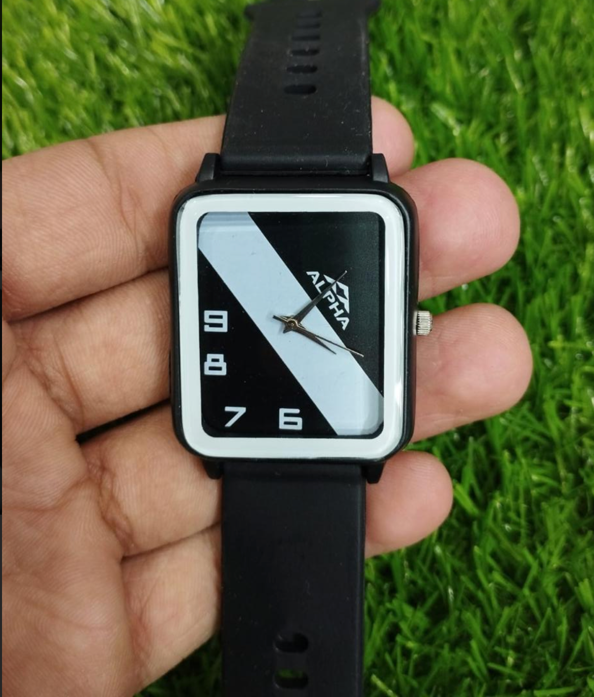 Alpha Wrist Watch – Classic & Stylish Design For Men & Women | Vintage Inspired Alpha Watch Without Box